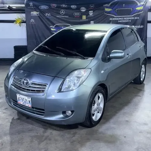 Toyota Yaris 2006 Plateado Caracas