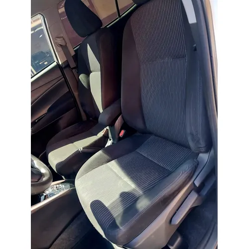 Toyota Yaris G 2020 Blanco Caracas