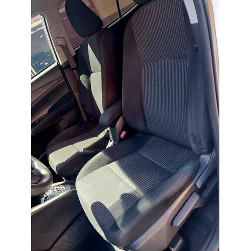 Toyota Yaris G 2020 Blanco Caracas