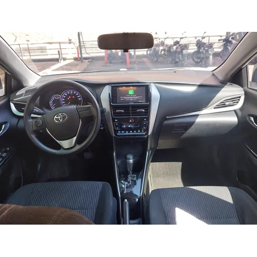 Toyota Yaris G 2020 Blanco Caracas