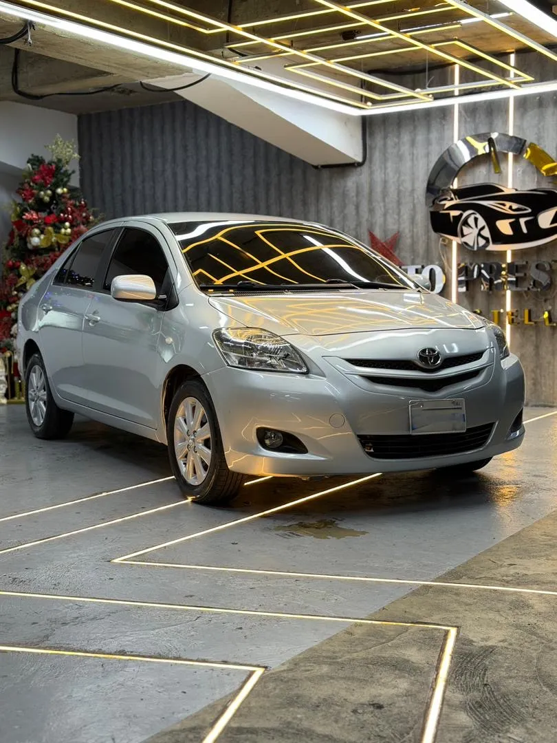 Toyota Yaris Sinc 2009 Plateado Caracas