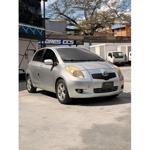 Toyota Yaris 2008 Plateado Caracas