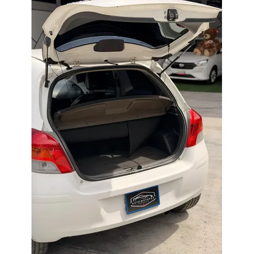 Toyota Yaris 2009 Blanco Caracas