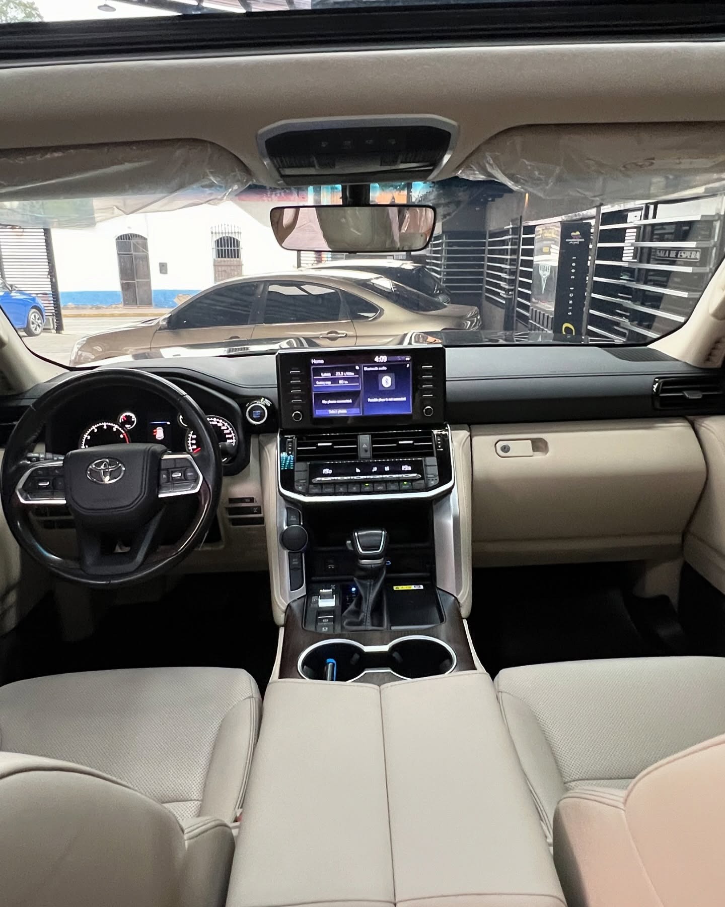 Toyota Land Cruiser 300 2023 Negro Barquisimeto