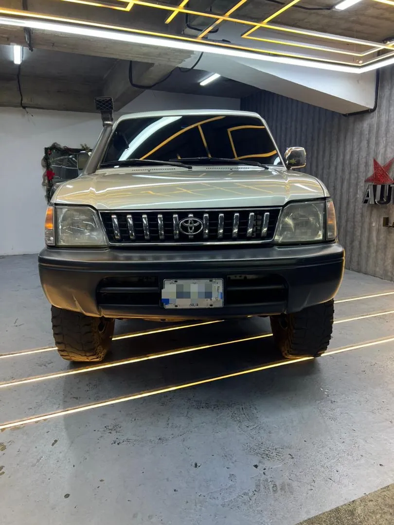 Toyota Prado Meru 2008 Plateado Caracas