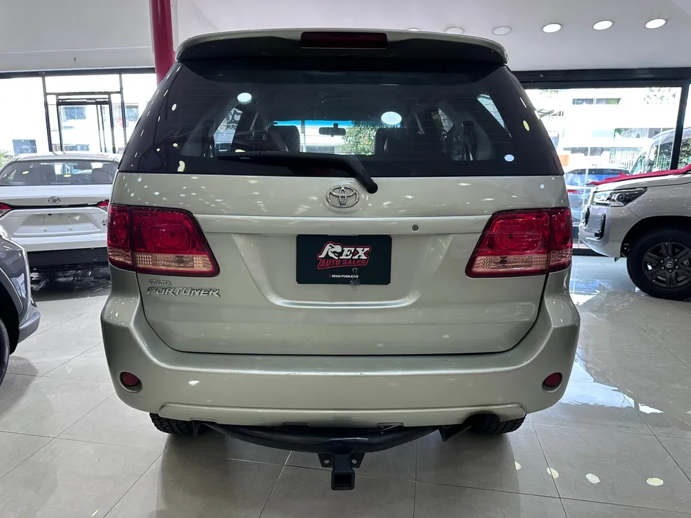 Toyota Fortuner 2007 Verde Caracas