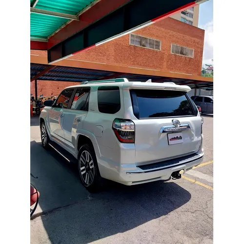 Toyota 4Runner Limited 2024 Blanco Caracas