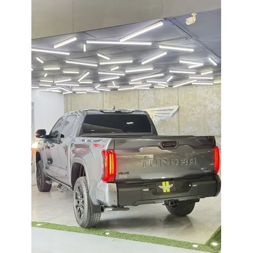 Toyota Tundra TRD Off Road 2024 Gris Barquisimeto