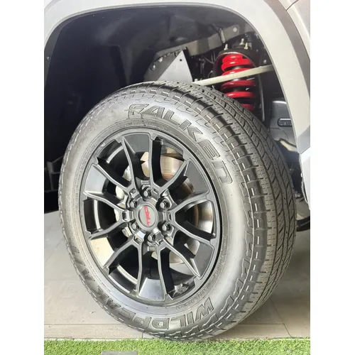 Toyota Tundra TRD Off Road 2024 Gris Barquisimeto