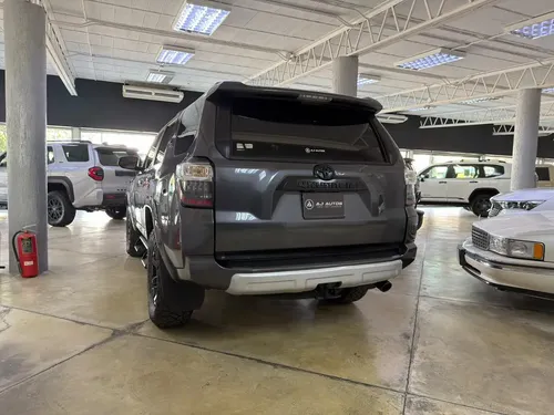 Toyota 4Runner TRD Sport 2023 Gris Valencia