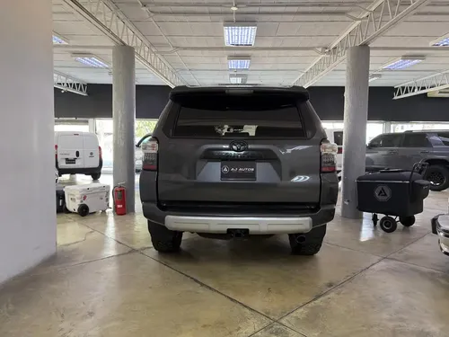 Toyota 4Runner TRD Sport 2023 Gris Valencia