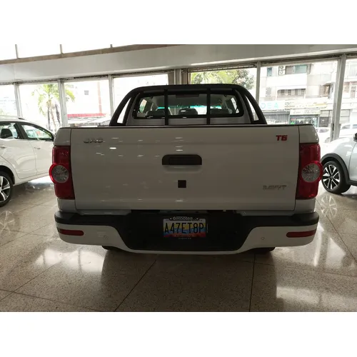 JAC La Venezolana 2026 Blanco Caracas