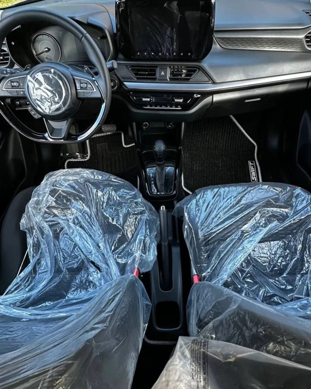 Suzuki 2025 Azul Caracas