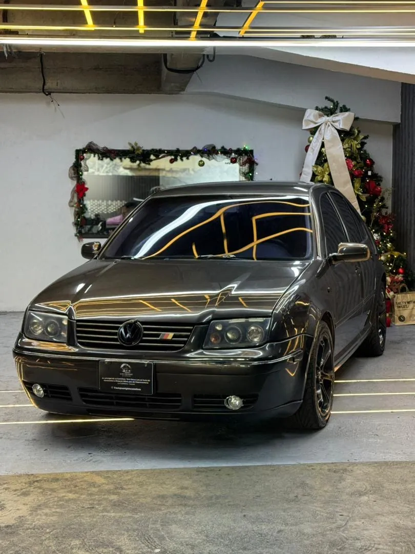 Volkswagen Bora 2005 Gris Caracas