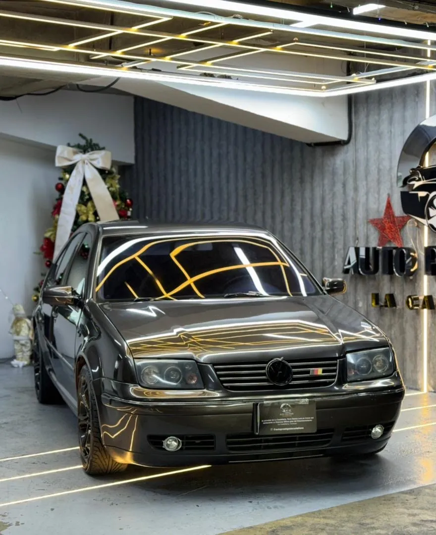 Volkswagen Bora 2005 Gris Caracas