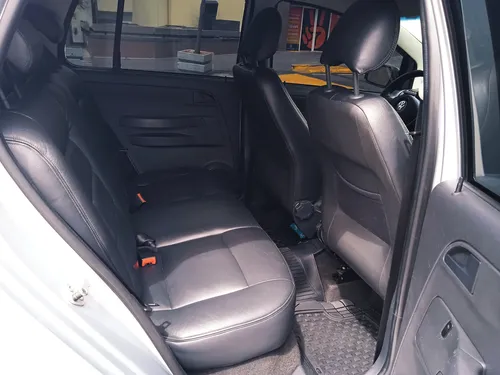 Volkswagen Fox 2008 Plateado Caracas