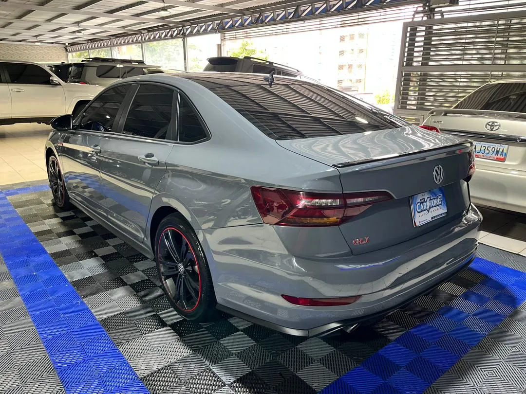 Volkswagen Jetta GLI 2019 Gris Caracas
