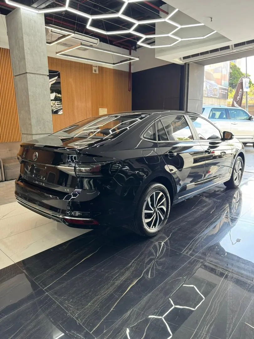 Volkswagen Lavida XR 2025 Negro Caracas