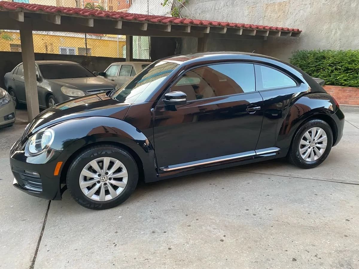 Volkswagen New Beetle Automático 2019 Negro