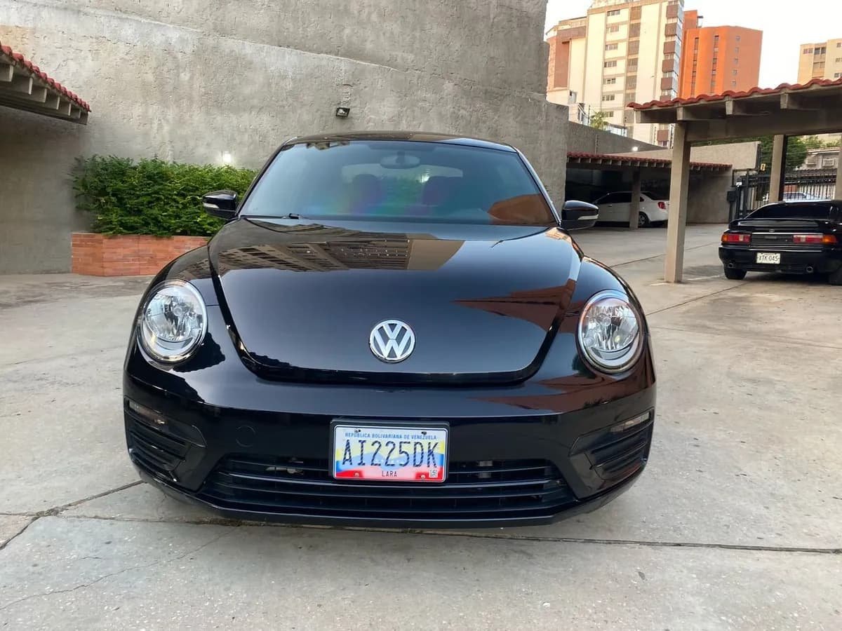 Volkswagen New Beetle Automático 2019 Negro