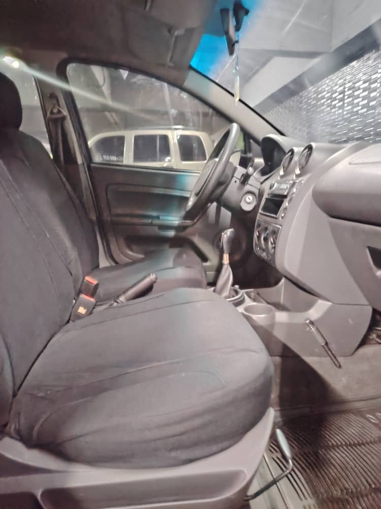 Se vende Ford Fiesta 2007