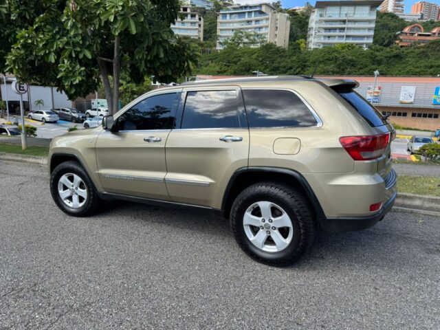 Jeep Grand Cherokee 2011 Dorado Caracas