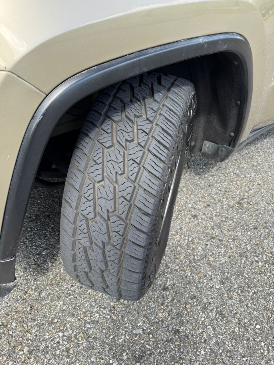 Jeep Grand Cherokee 2011 Dorado Caracas