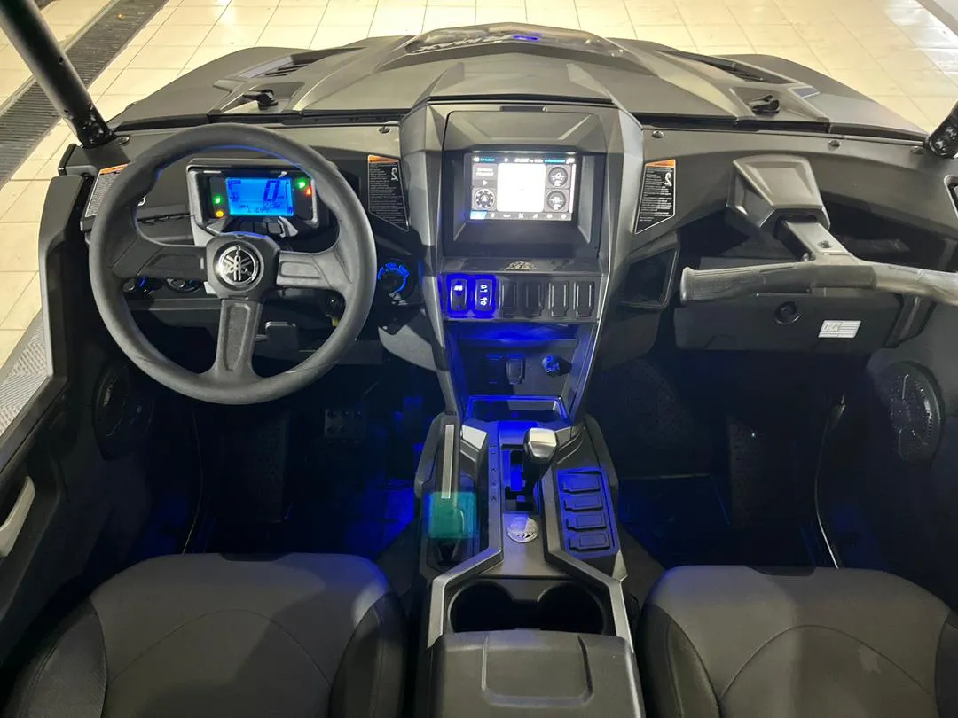 Yamaha R-MAX Wolverine 1000 2025 Negro Caracas