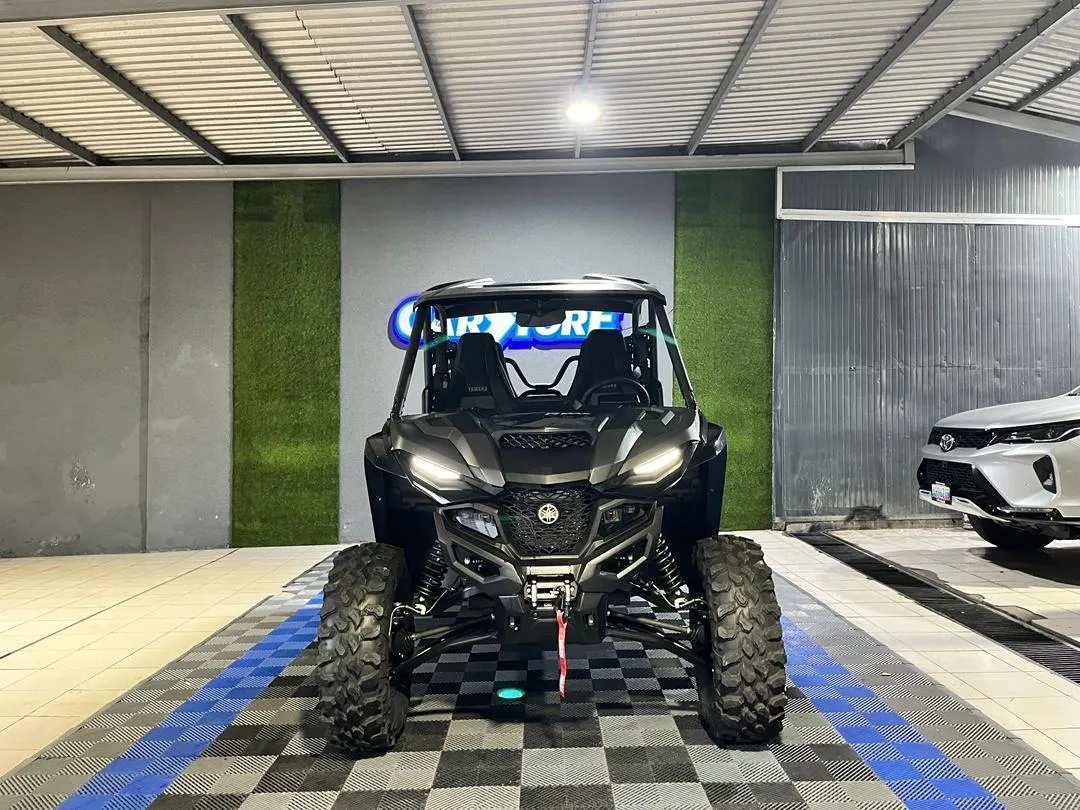 Yamaha R-MAX Wolverine 1000 2025 Negro Caracas