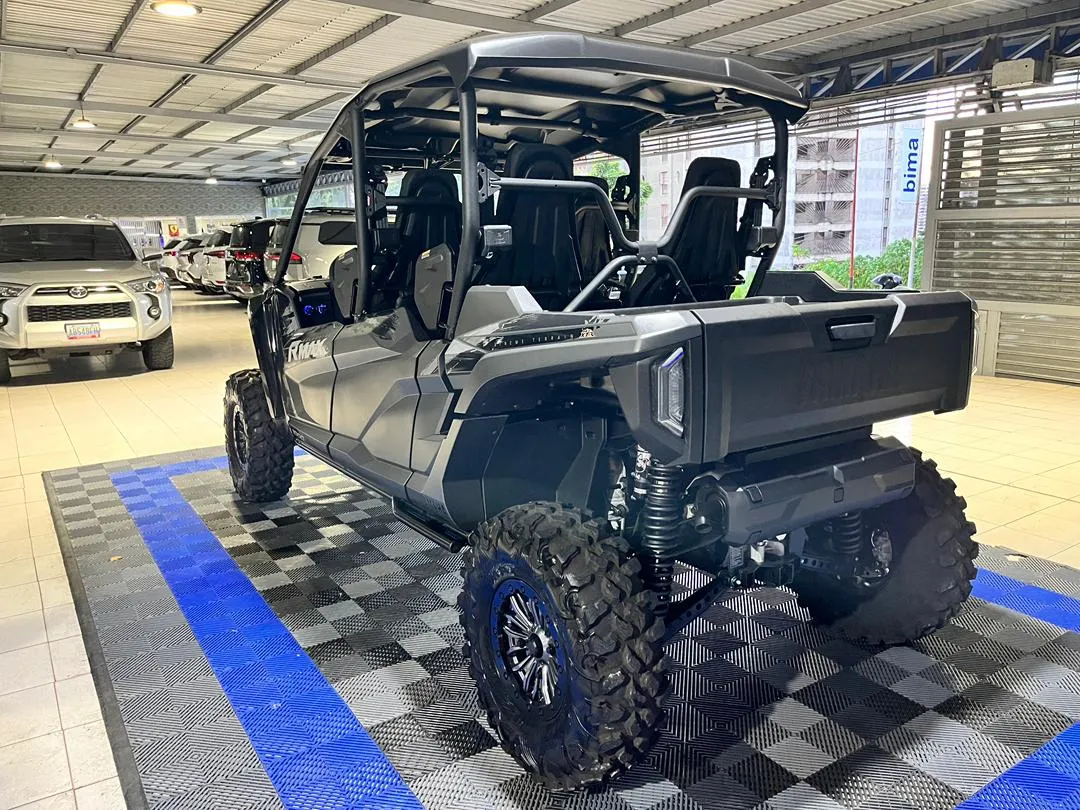 Yamaha R-MAX Wolverine 1000 2025 Negro Caracas