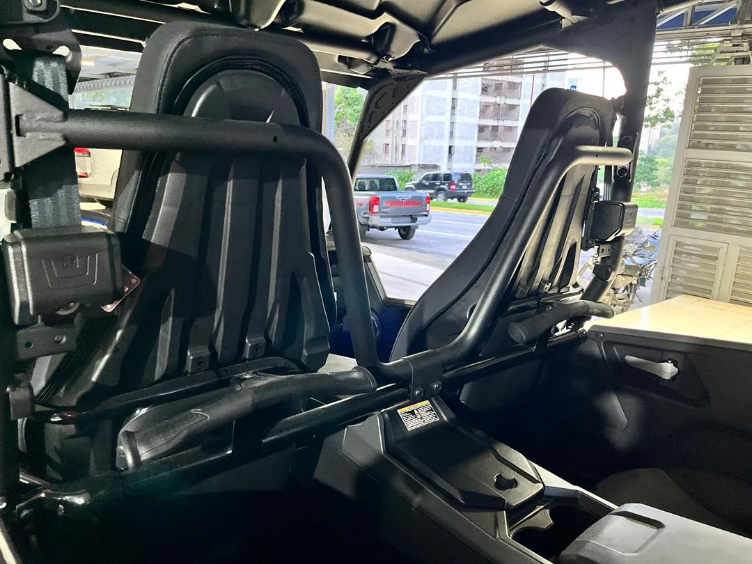 Yamaha R-max Wolverine 2025 negro9