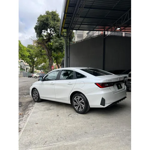 Toyota Yaris E 2026 Blanco Puerto Ordaz