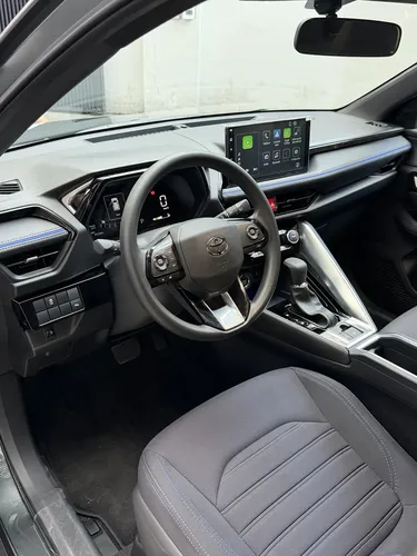 Toyota Yaris 2024 Verde Caracas