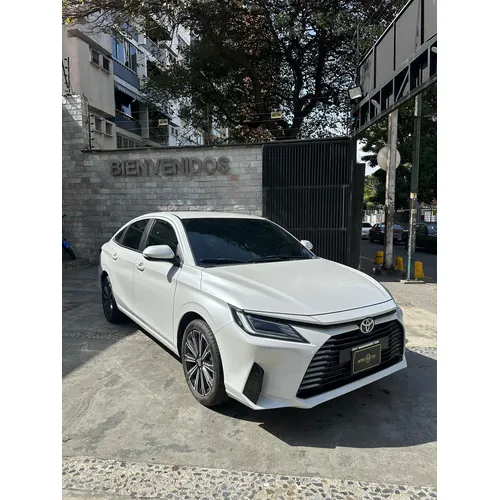 Toyota Yaris G 2024 Blanco Caracas