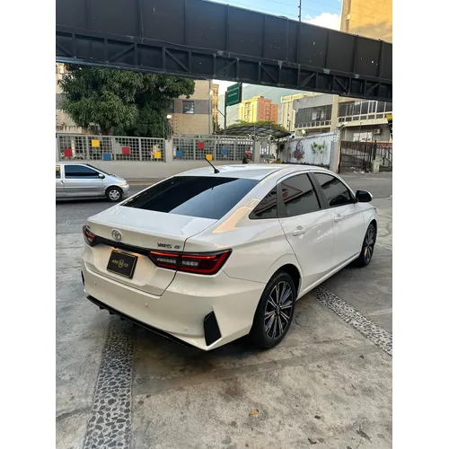 Toyota Yaris G 2024 Blanco Caracas