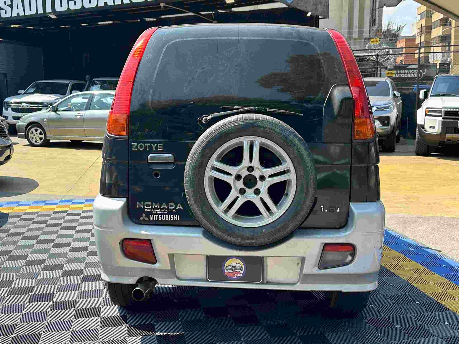 ZOTYE NÓMADA NEGRO 2007