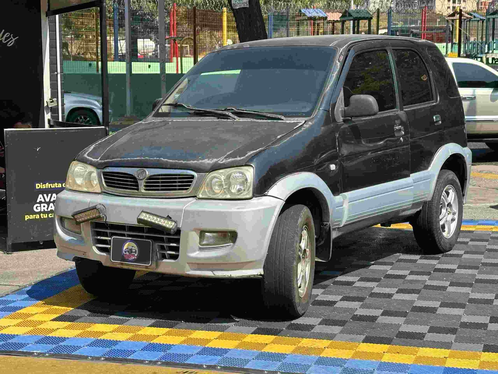 ZOTYE NÓMADA NEGRO 2007