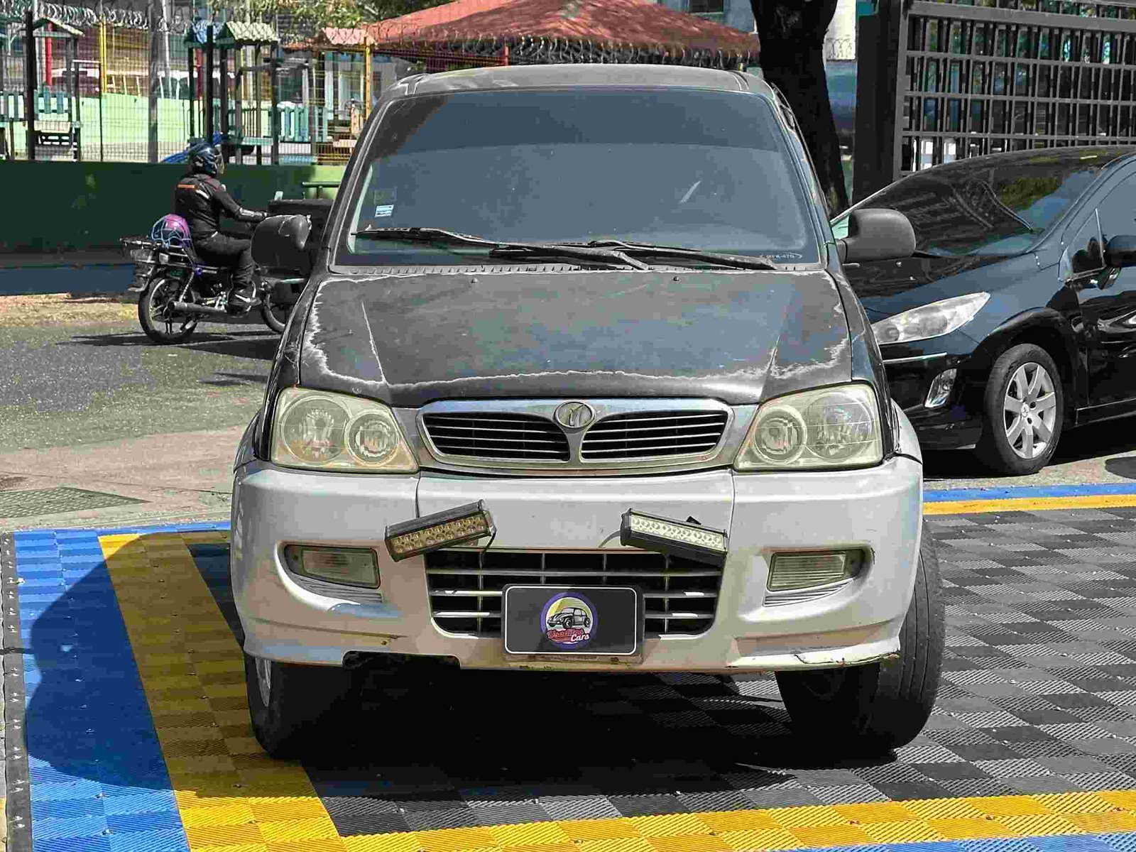 ZOTYE NÓMADA NEGRO 2007