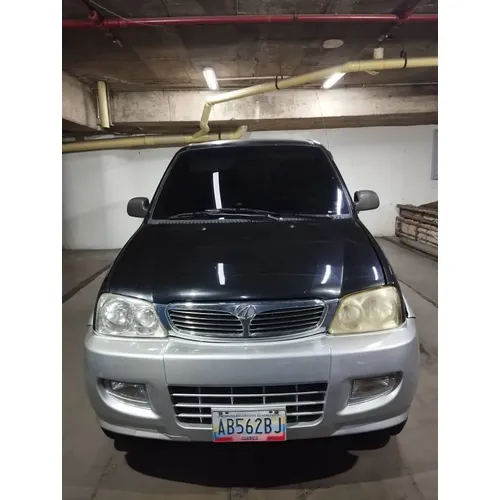 Zotye Nomada 2007 Negro Caracas