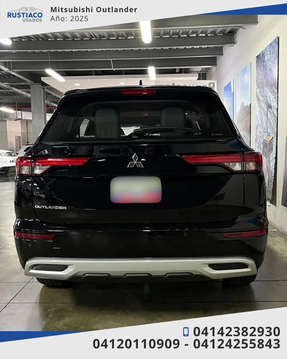 Mitsubishi Outlander 2025 Negro Caracas