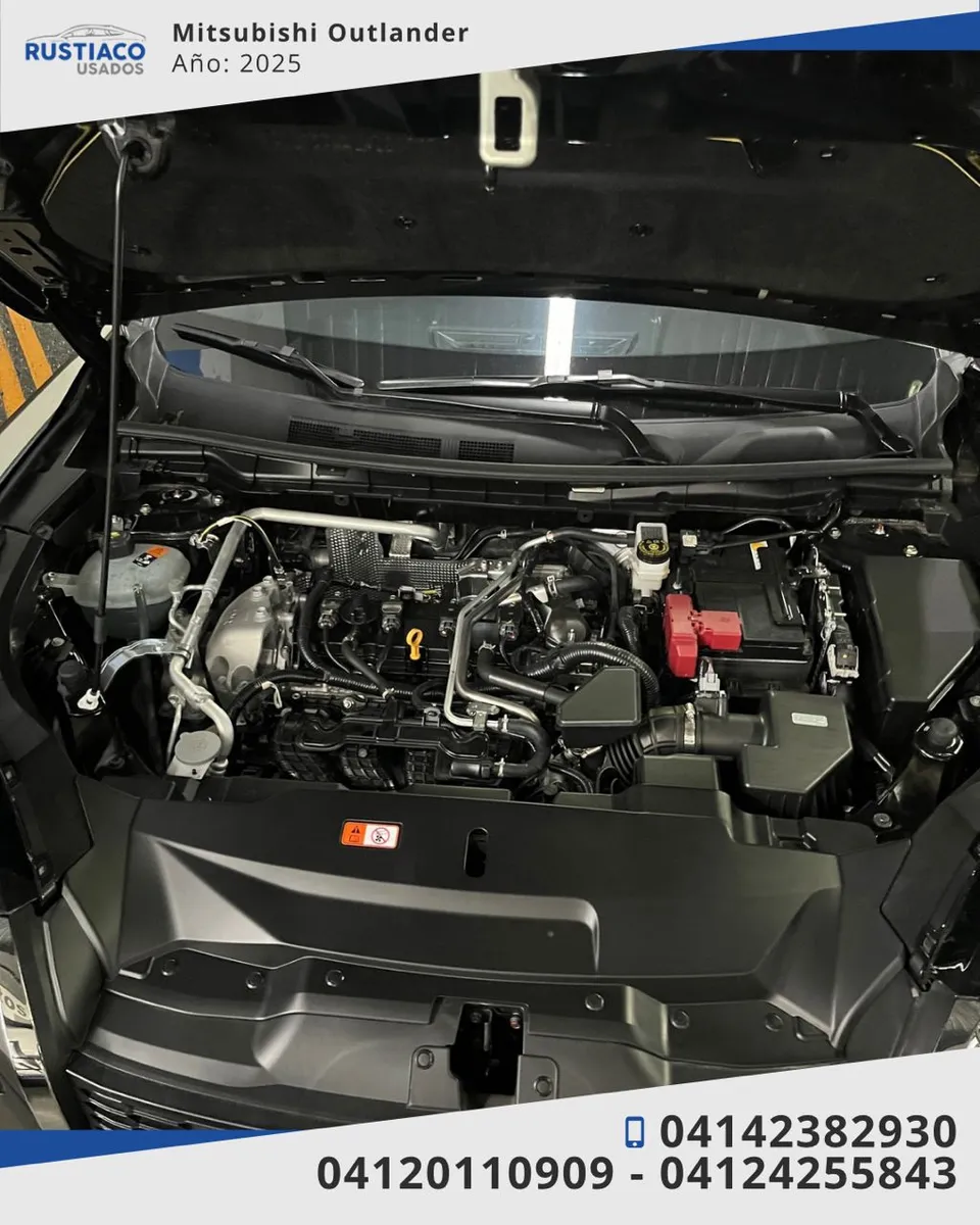 camioneta 2025 Mitsubishi Outlander negro9