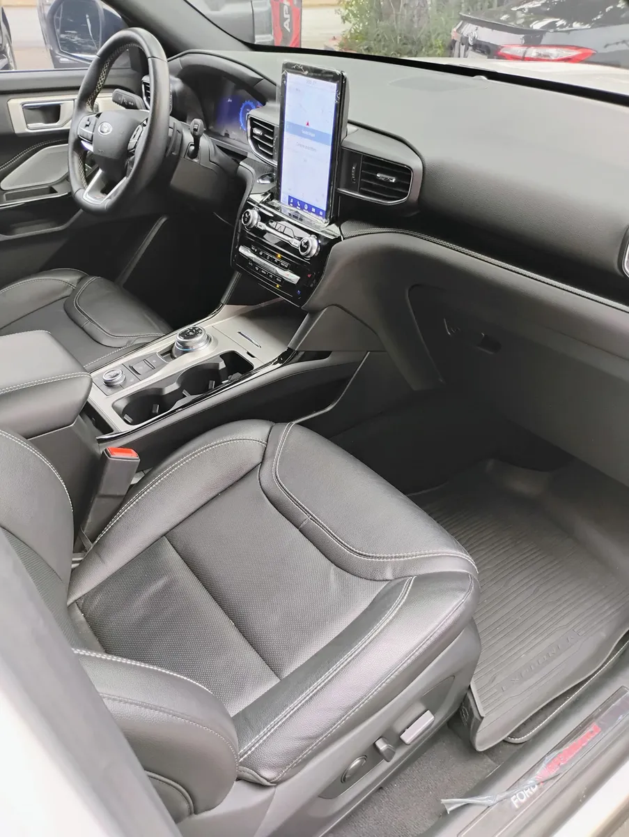 Ford Explorer ST 2023 Blanco Maracay