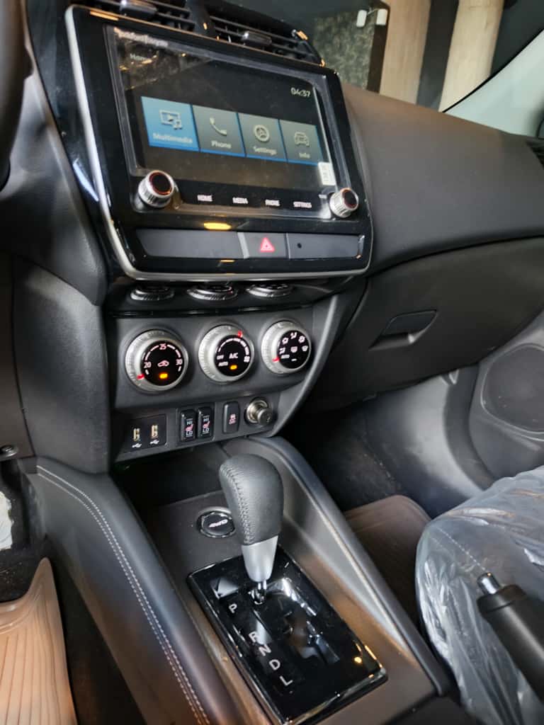 Mitsubishi ASX 2024 Gris Caracas