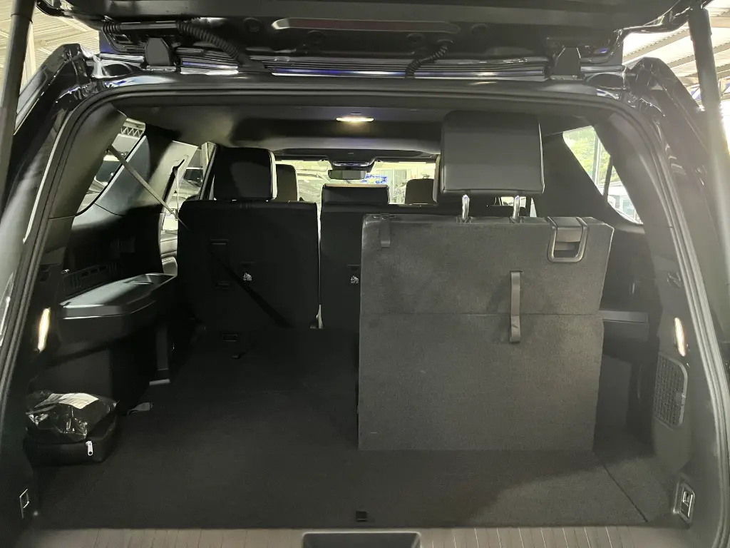 Toyota 4Runner Limited 2025 Gris Caracas