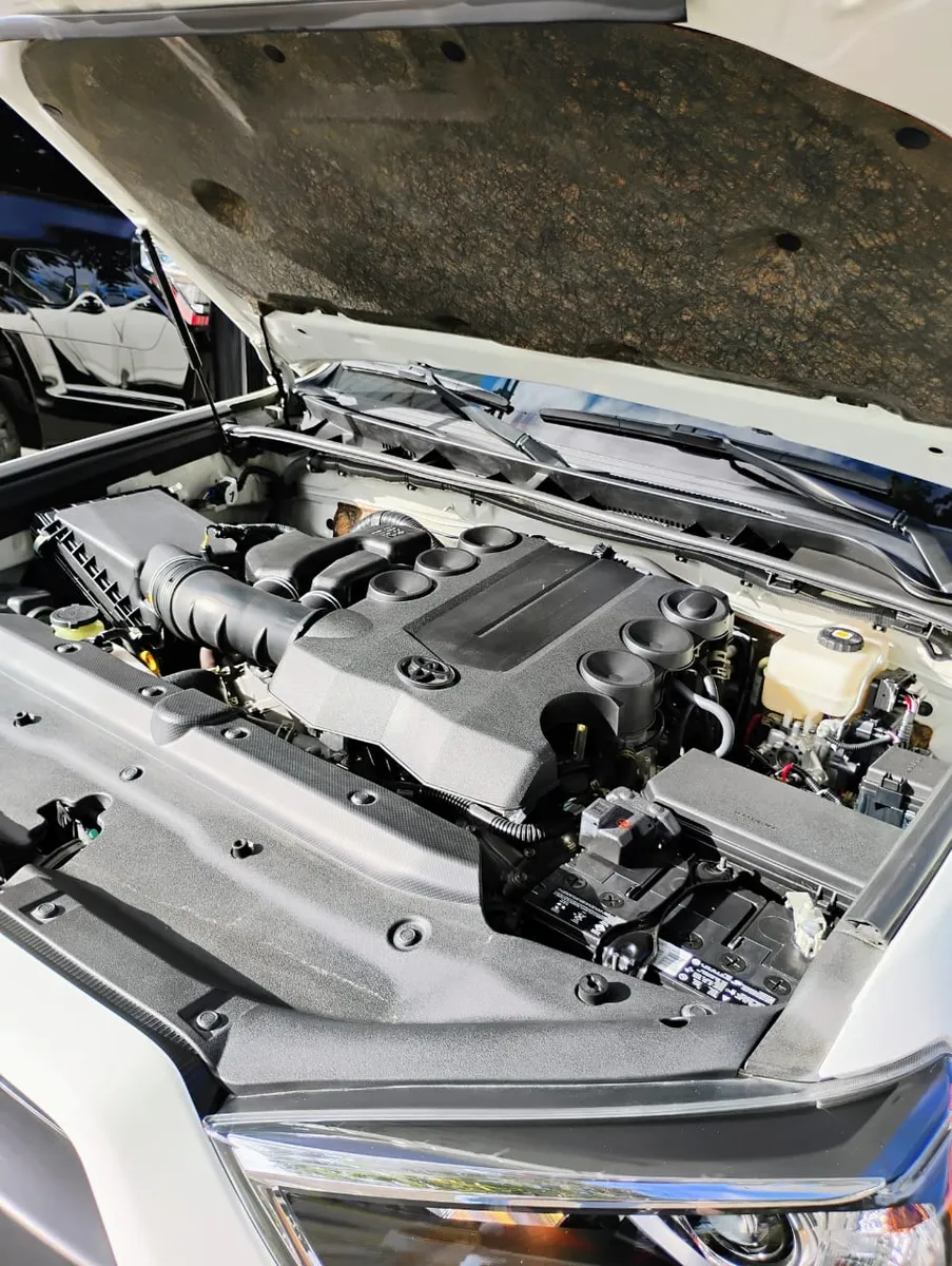 camioneta Toyota 4runnner Trd 2023 blanco1