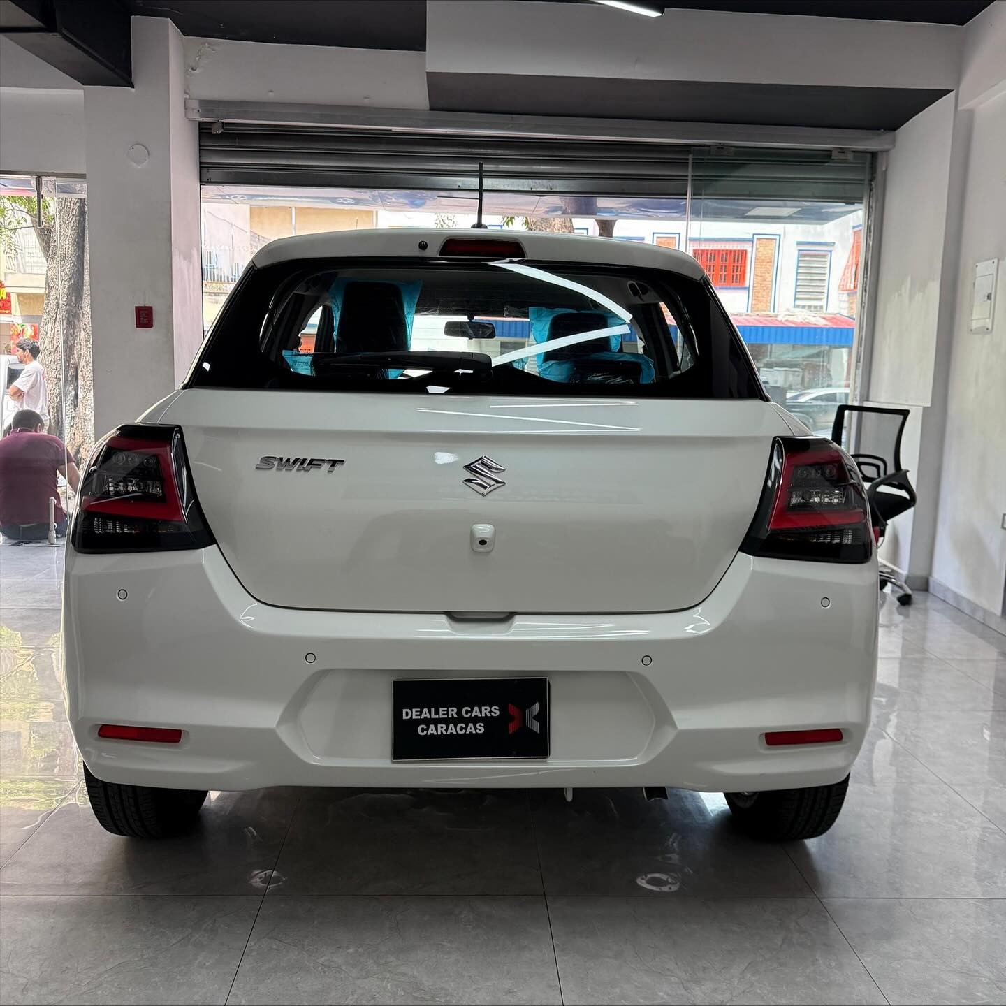 Suzuki 2025 Blanco Caracas