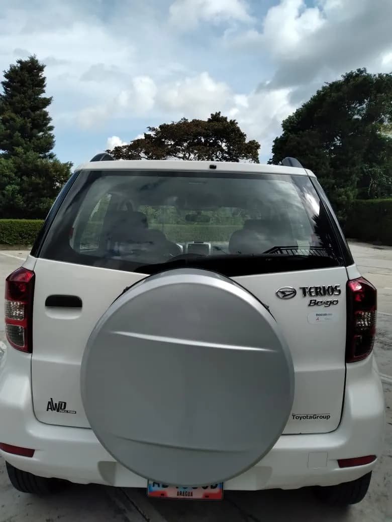 Daihatsu Terios BEGGO 2013 Blanco