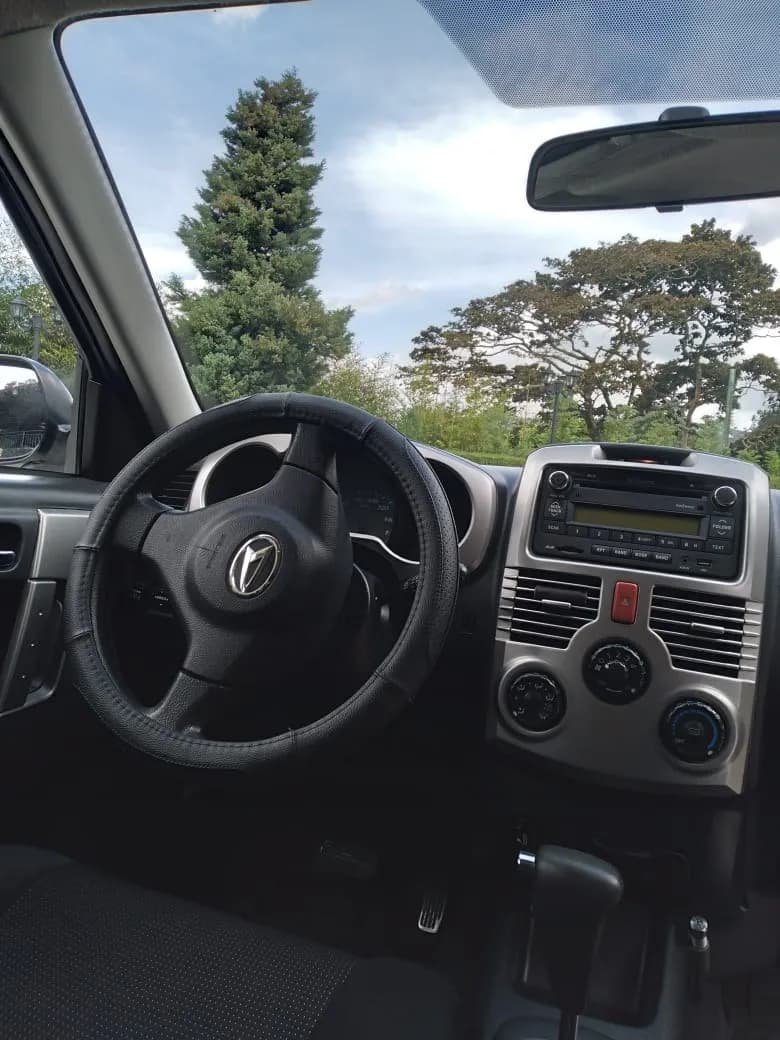 Daihatsu Terios BEGGO 2013 Blanco