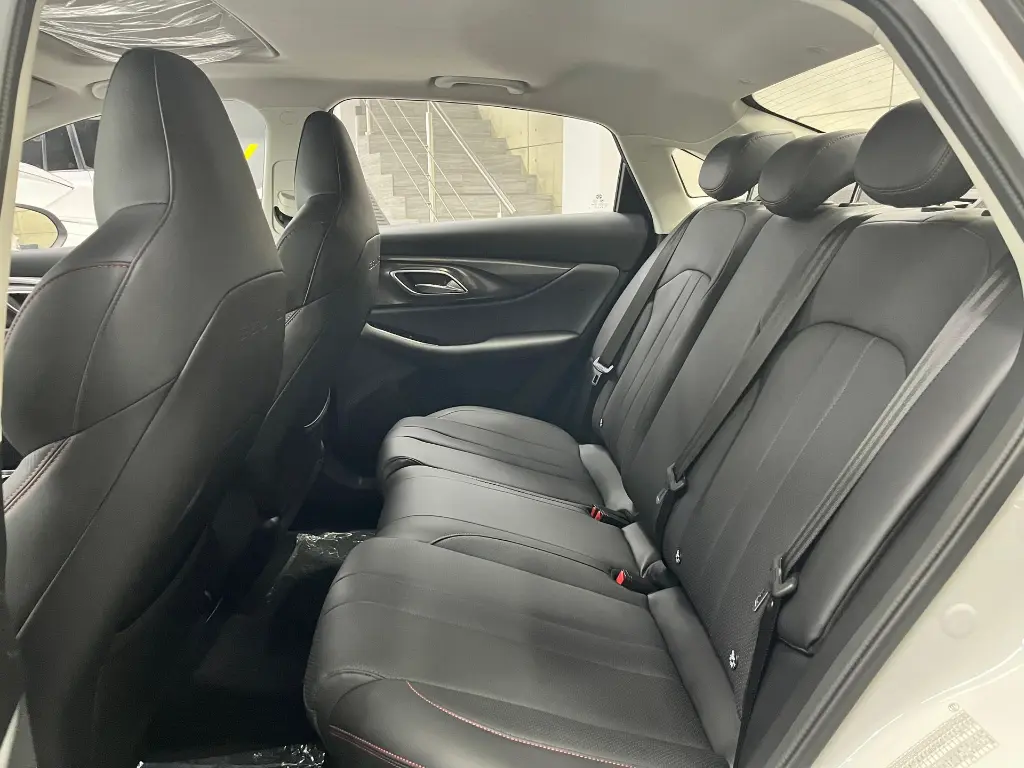 BAIC U5 Plus 2025 Blanco Caracas