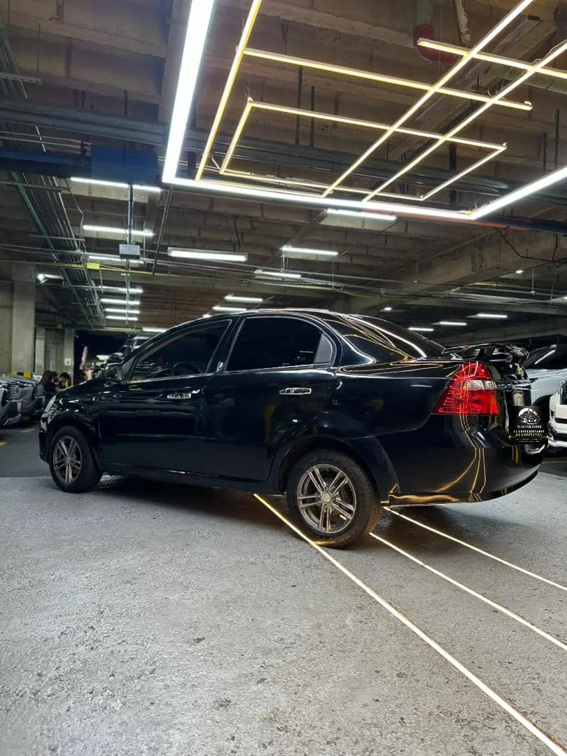 Chevrolet Aveo 2011 Negro Caracas
